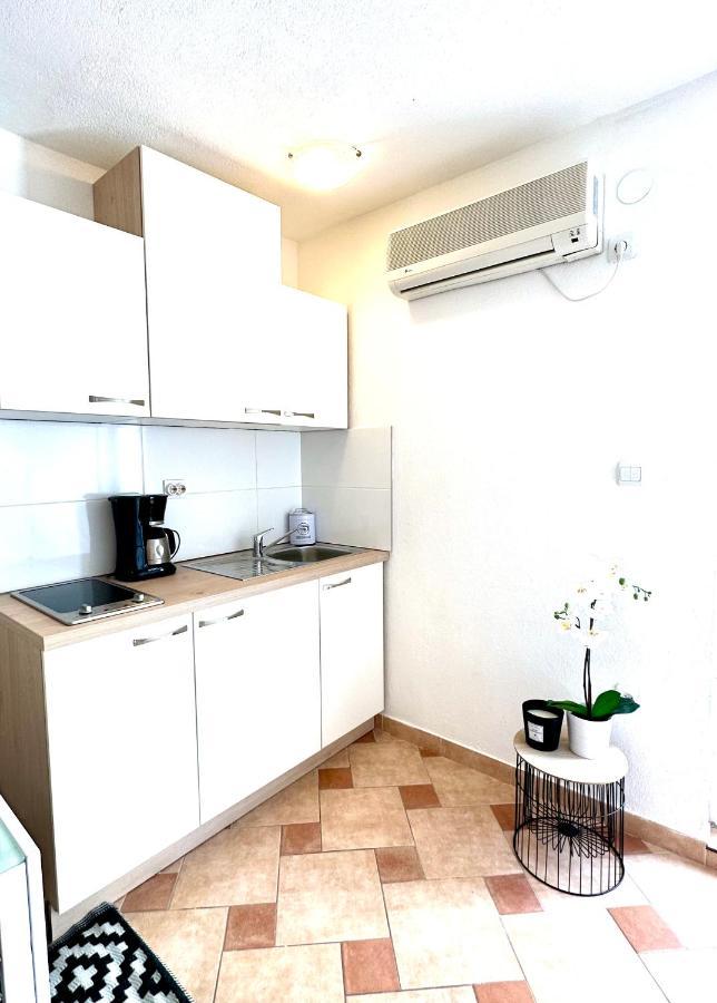 Apartments Imperium Trogir Exterior photo