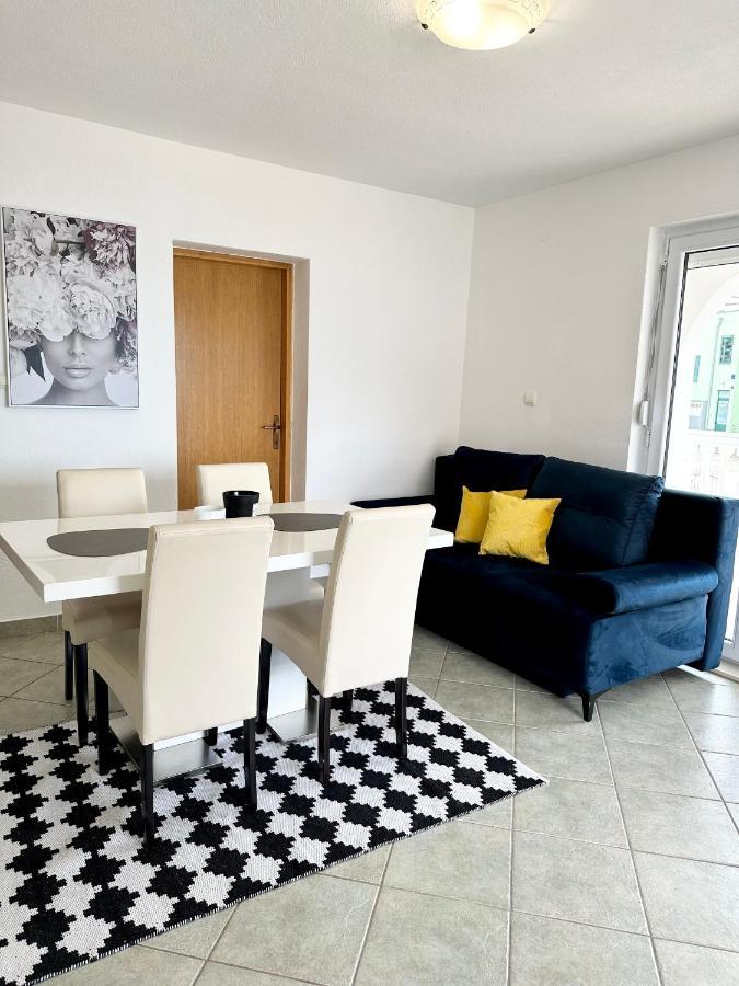 Apartments Imperium Trogir Exterior photo